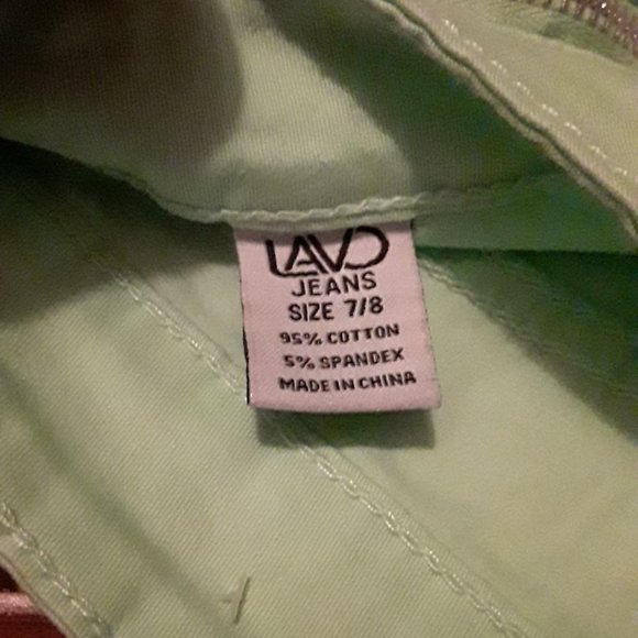 ๐ 3/$10 ๐ Colored Jean Shorts with Embellishments - Picture 5 of 5